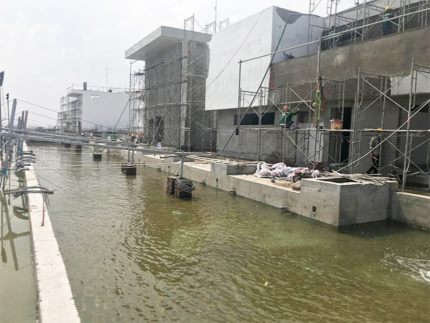 Tiến độ xây dựng dự án căn hộ River Panorama Quận 7 tháng 05.2020 - Thi công chấm thấm hồ bơi tầng 35 Tiến độ xây dựng dự án căn hộ River Panorama Quận 7 tháng 05.2020