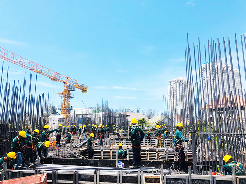 Tiến độ xây dựng dự án căn hộ The Sóng Vũng Tàu tháng 05.2020 - Thị công ván khuôn dầm chuyển Tiến độ xây dựng dự án căn hộ The Sóng Vũng Tàu tháng 05.2020
