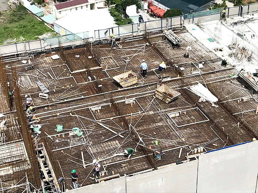 Tiến độ xây dựng dự án căn hộ Sky89 Quận 7 tháng 07.2020 – Lắp đặt ống âm sàn tầng 26 Tiến độ xây dựng dự án căn hộ Sky89 Quận 7 tháng 07.2020