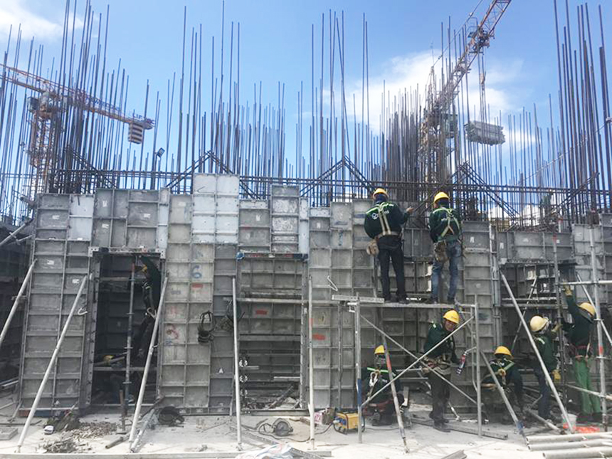 Tiến độ xây dựng dự án căn hộ The Sóng Vũng Tàu tháng 07.2020 – Thi công ván khuôn cột vách tầng 2 - 4 Tiến độ xây dựng dự án căn hộ The Sóng Vũng Tàu tháng 07.2020
