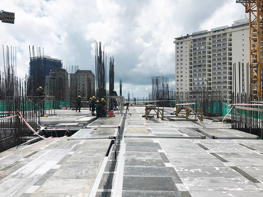 Tiến độ xây dựng dự án căn hộ The Sóng Vũng Tàu tháng 08.2020 - Thi công khuôn ván tầng 7 Tiến độ xây dựng dự án căn hộ The Sóng Vũng Tàu tháng 08.2020
