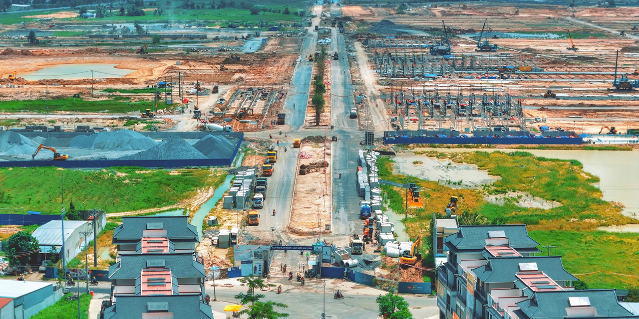 Tiến độ nhà phố biệt thự căn hộ dự án Vinhomes Green City Đức Hòa Long An chủ đầu tư Vinhomes tháng 07/2025